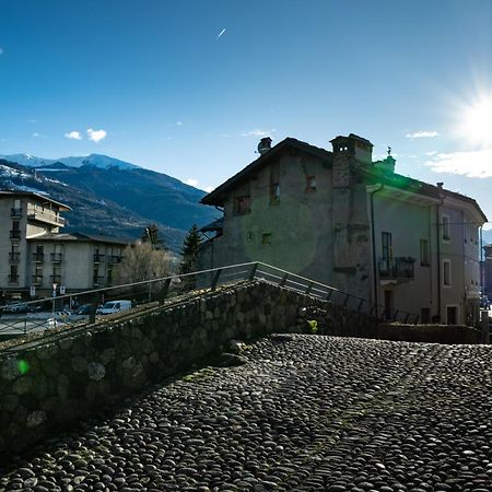 Alpine Apartment Aosta Exterior photo